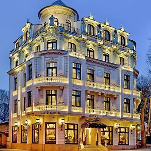 Royal 3*, Varna Bulgaria