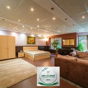 Hotel Ego - Free Parking - Location